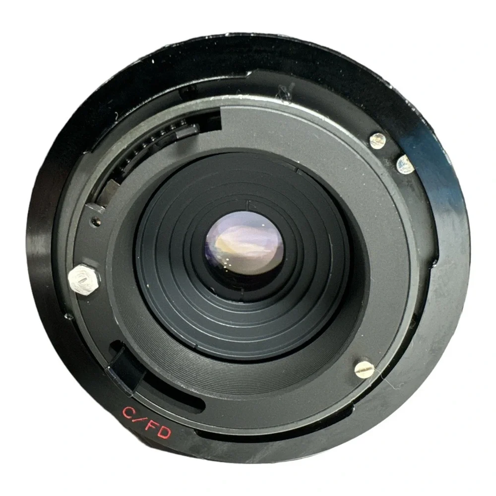 Sakar Zoom 28-80mm f/3.5-4.5 Macro 62mm MC Mount Japanese Lens W/ Hoya Filter